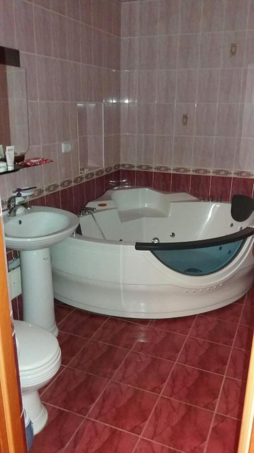 Hotel Tropicana Svitlovodsʼk Pokój zdjęcie